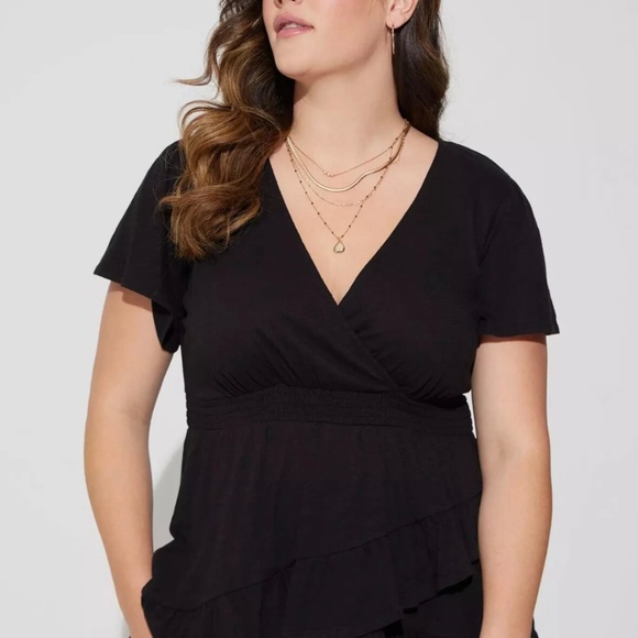 TORRID BLACK SURPLICE FAUX WRAP FLUTTER SLEEVE TOP PLUS SZ 3 3x 22-24 NWT - Picture 1 of 8